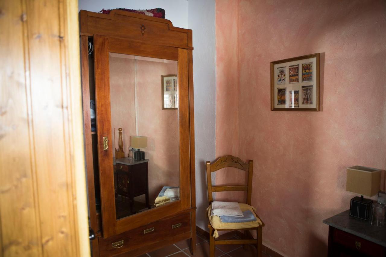 La Flecha Hostel Abrucena Eksteriør bilde